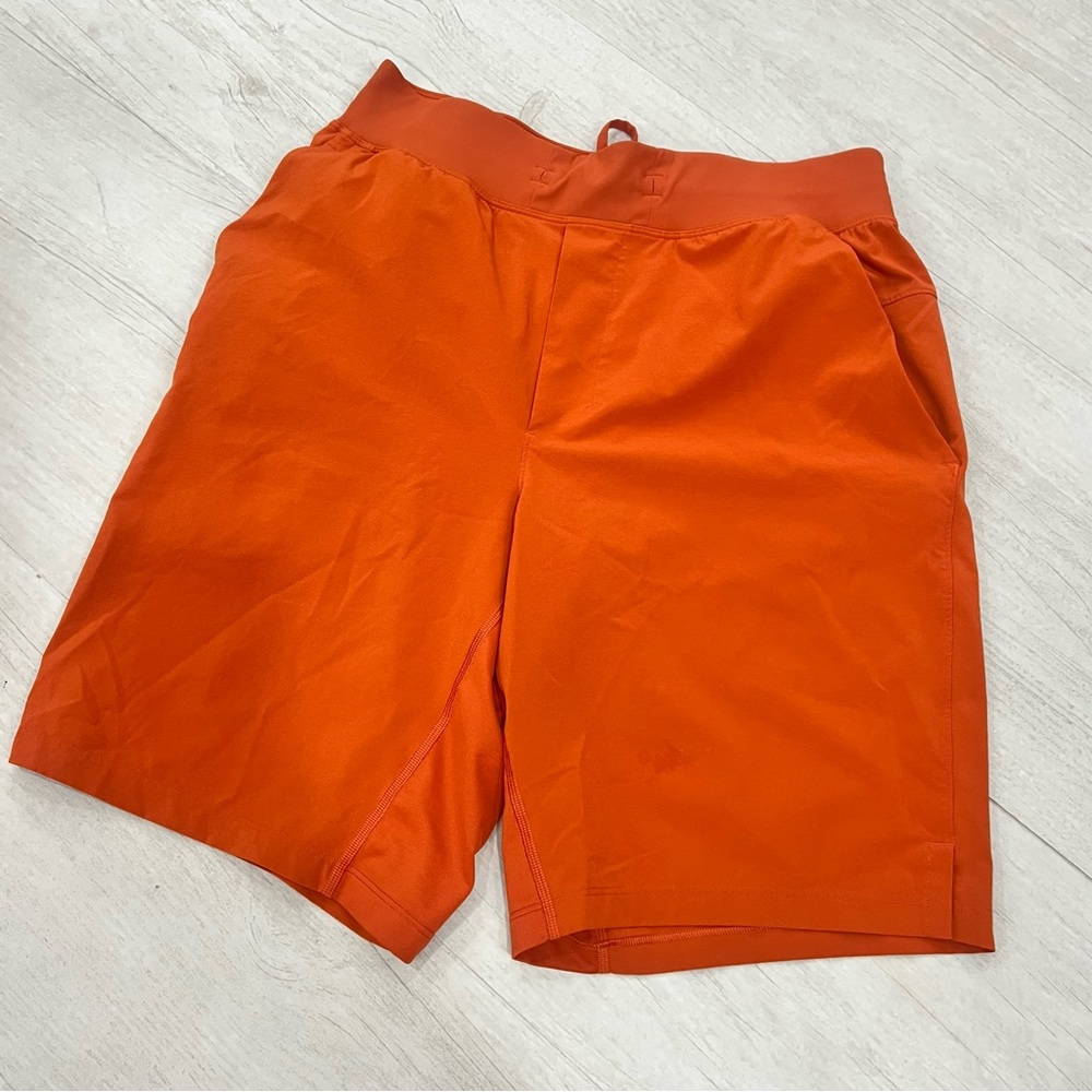 Lululemon T.H.E. Short 7" *Linerless
Canyon Orange Size Medium